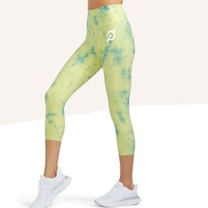 PELOTON Cadent Capri Leggings